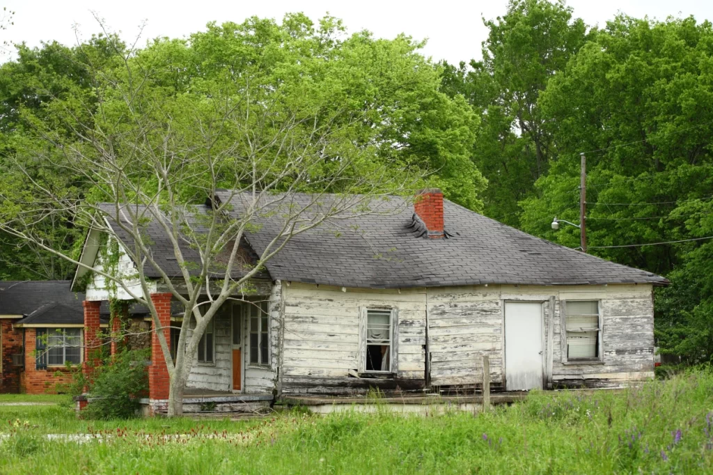abandoned home- representitive image